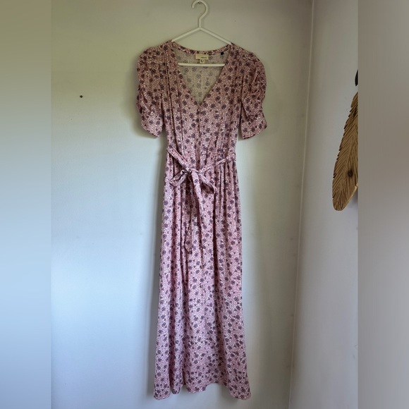 The Korner Small Long floral dress with subtle puff sleeves - Picture 1 of 4